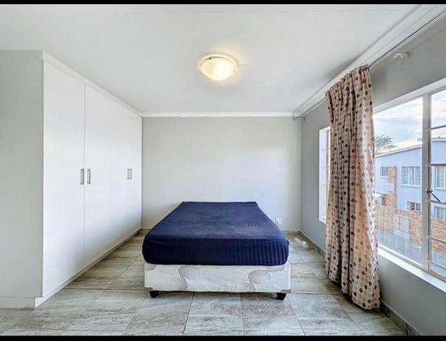 3 BEDROOM TOWNHOUSE FOR SALE IN SILVER LAKES